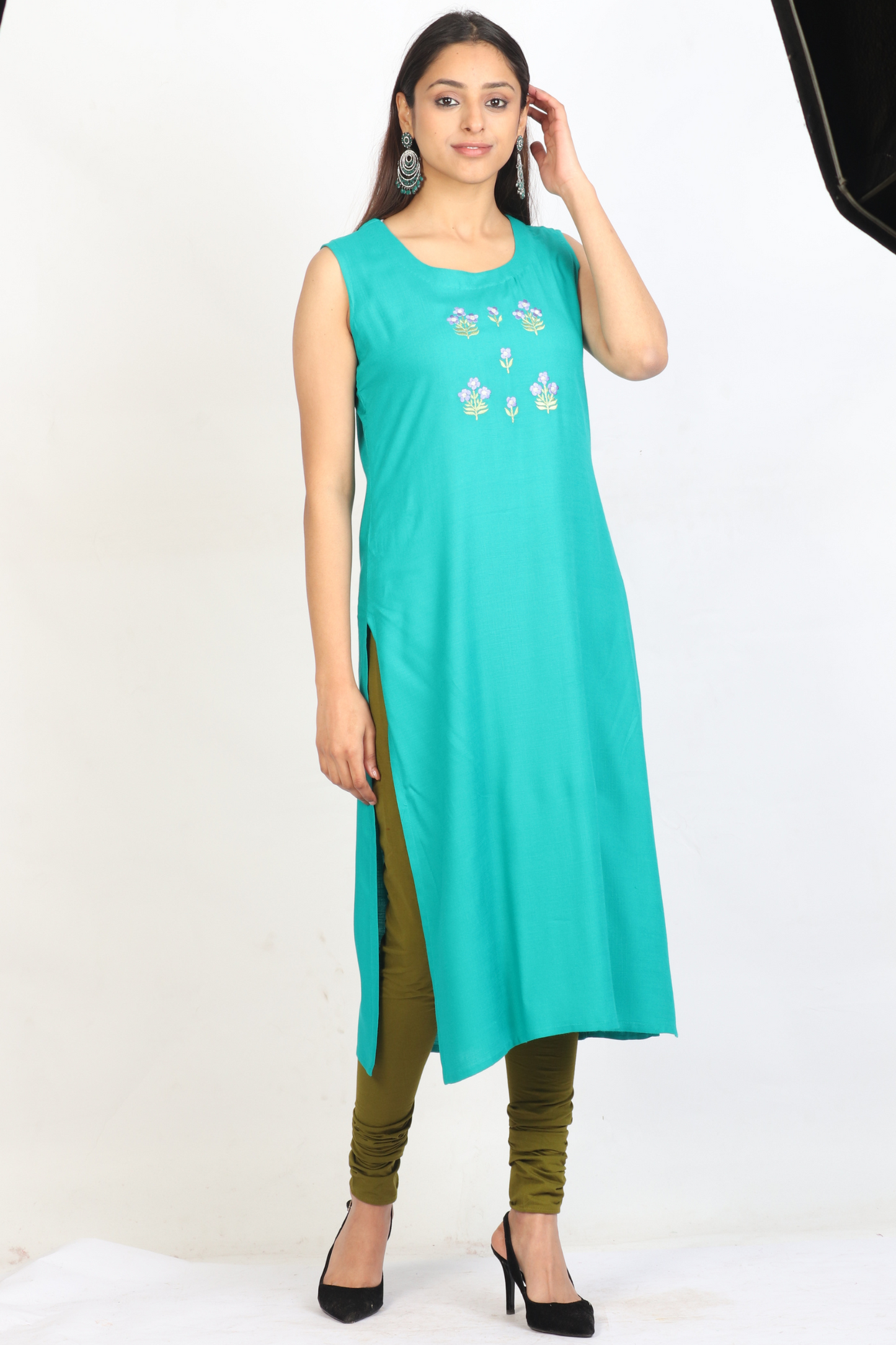 Half Sleeve embroidery kurta