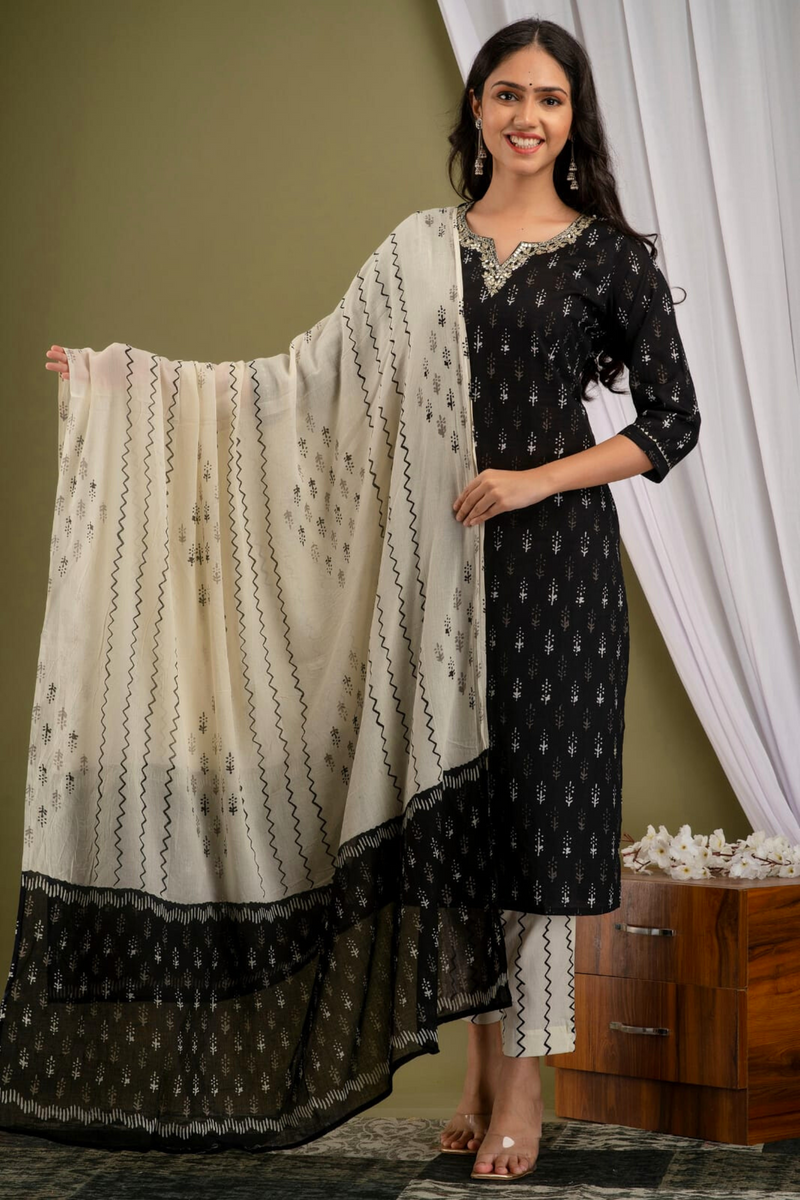 Black Beauty Kurta Set